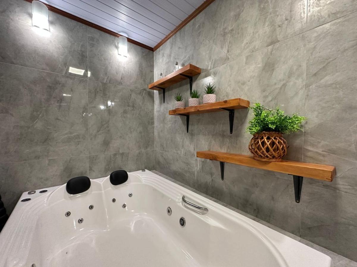 Apartamento Com Hidromassagem Em Gramado Exterior foto